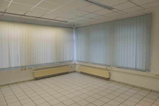 Büro 2 mitte / Teilansicht 1