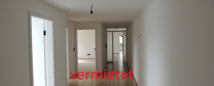 Helle 120 m² Wohnung mit Balkon und 4 Zimmer im 2 Obergeschoss, ihr Home Office 36148 Mittelkalbach