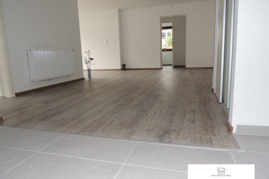 Wohn-Essbereich mit offener Küche