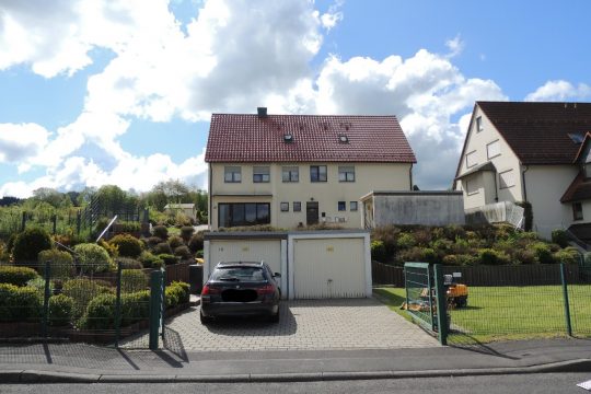 Frontansicht von unten