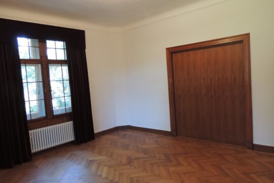 Teilansicht  1 Wohnzimmer vorne