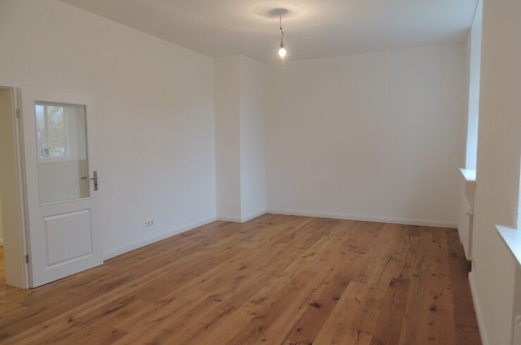 Wohnen und Arbeiten unter einem Dach  4-Zimmer-Wohnung im 1.OG im Schlosspark Gersfeld
